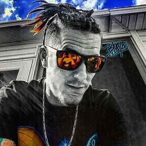 Meet your Posher, Thomas